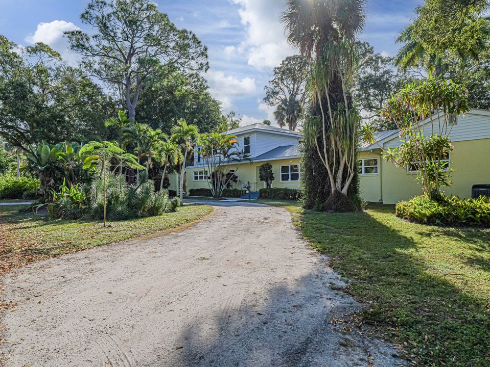 Activo con contrato: $790,000 (4 camas, 2 baños, 3066 Pies cuadrados)