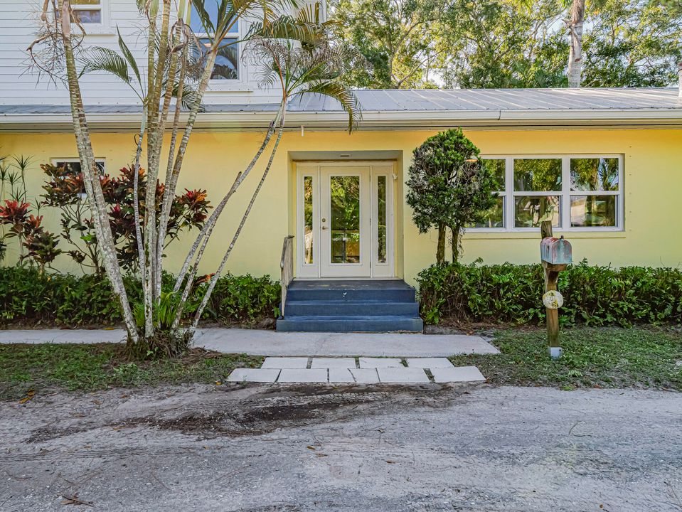 Activo con contrato: $790,000 (4 camas, 2 baños, 3066 Pies cuadrados)