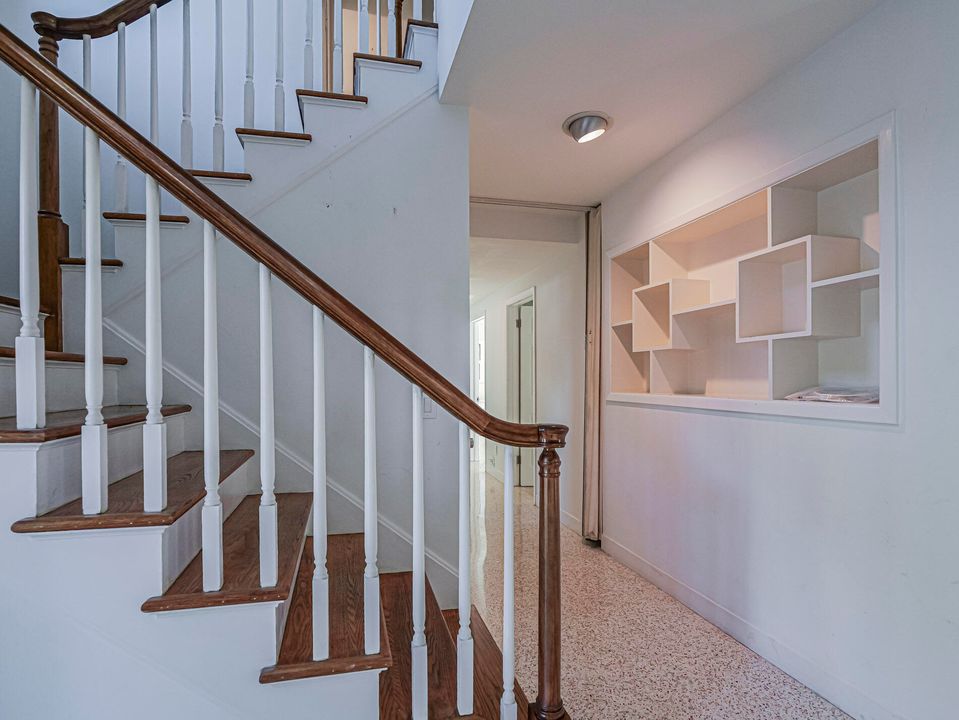 Activo con contrato: $790,000 (4 camas, 2 baños, 3066 Pies cuadrados)