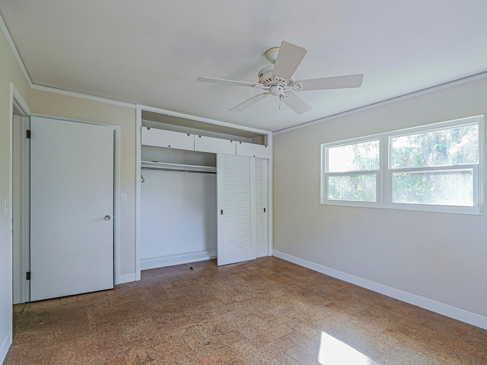 Activo con contrato: $790,000 (4 camas, 2 baños, 3066 Pies cuadrados)