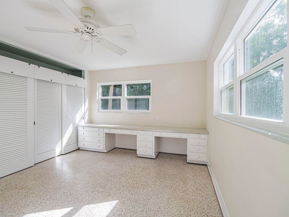 Activo con contrato: $790,000 (4 camas, 2 baños, 3066 Pies cuadrados)