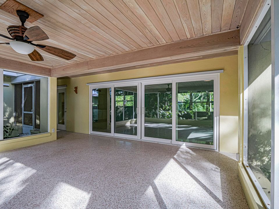 Activo con contrato: $790,000 (4 camas, 2 baños, 3066 Pies cuadrados)