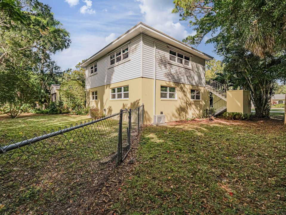 Activo con contrato: $790,000 (4 camas, 2 baños, 3066 Pies cuadrados)