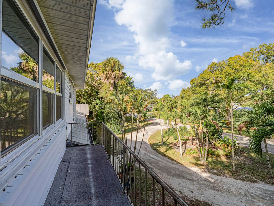 Activo con contrato: $790,000 (4 camas, 2 baños, 3066 Pies cuadrados)