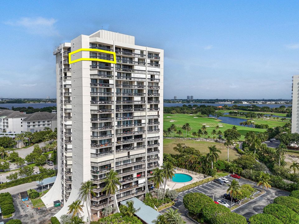 待售: $269,000 (2 贝兹, 2 浴室, 1206 平方英尺)