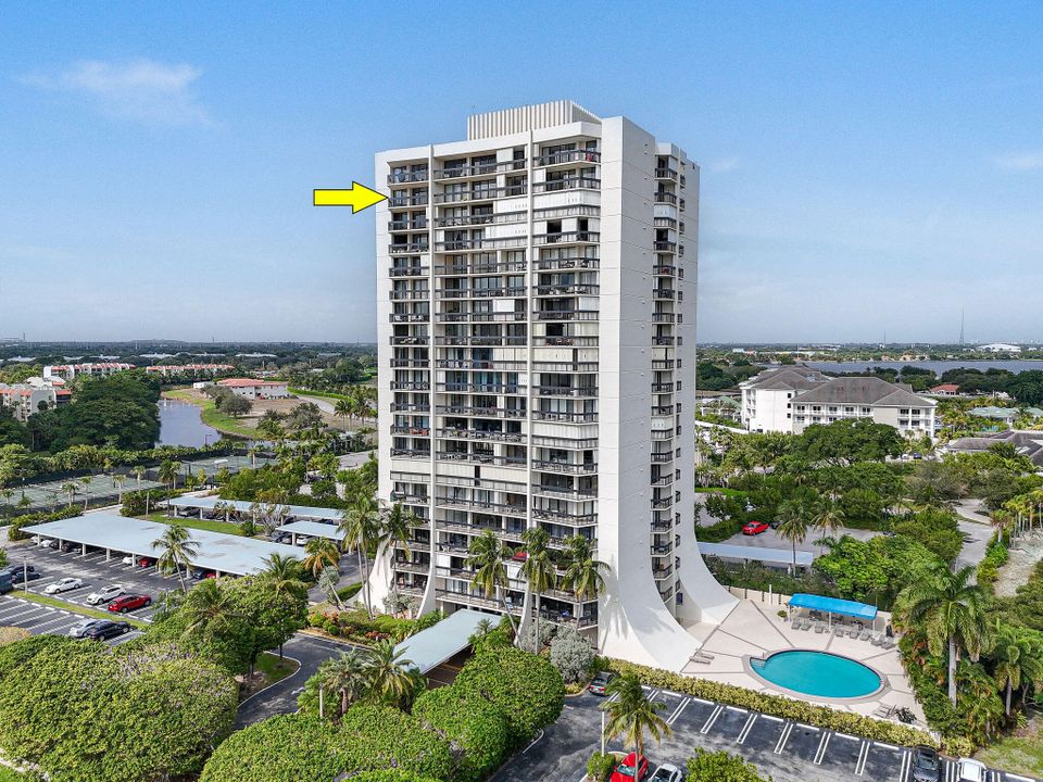 待售: $269,000 (2 贝兹, 2 浴室, 1206 平方英尺)