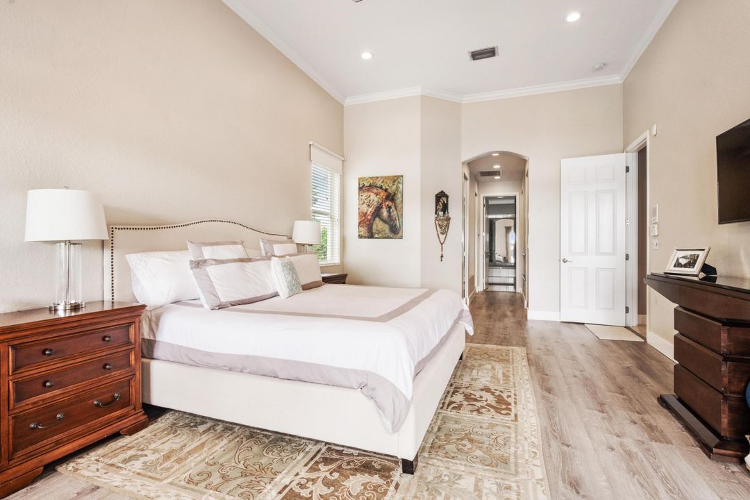 For Rent: $16,000 (4 beds, 3 baths, 3117 Square Feet)