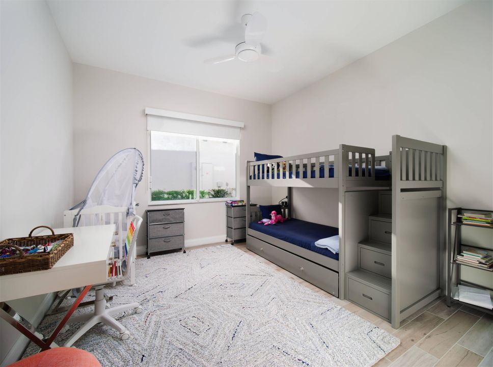 For Sale: $1,495,000 (3 beds, 2 baths, 3100 Square Feet)