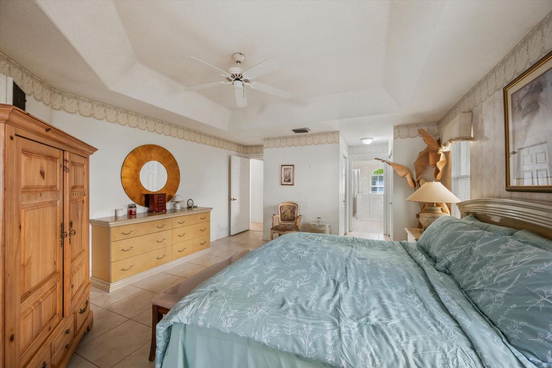 For Sale: $594,300 (4 beds, 2 baths, 2009 Square Feet)