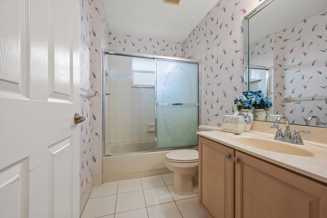 For Sale: $594,300 (4 beds, 2 baths, 2009 Square Feet)