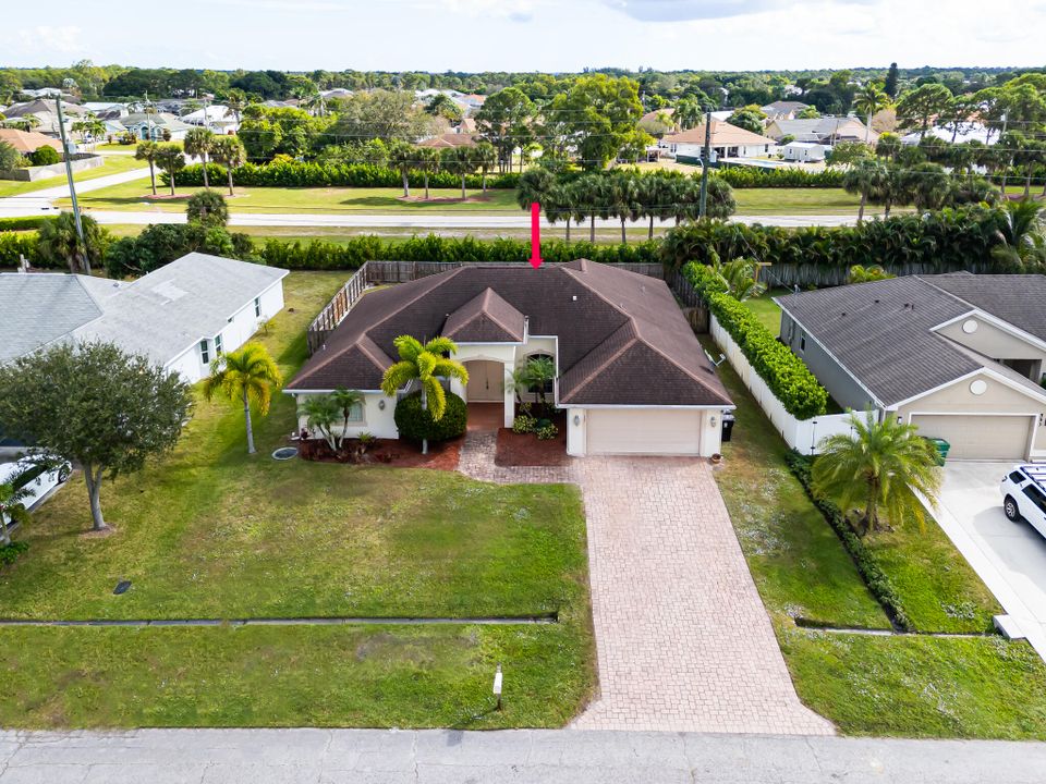 For Sale: $499,900 (4 beds, 3 baths, 2369 Square Feet)