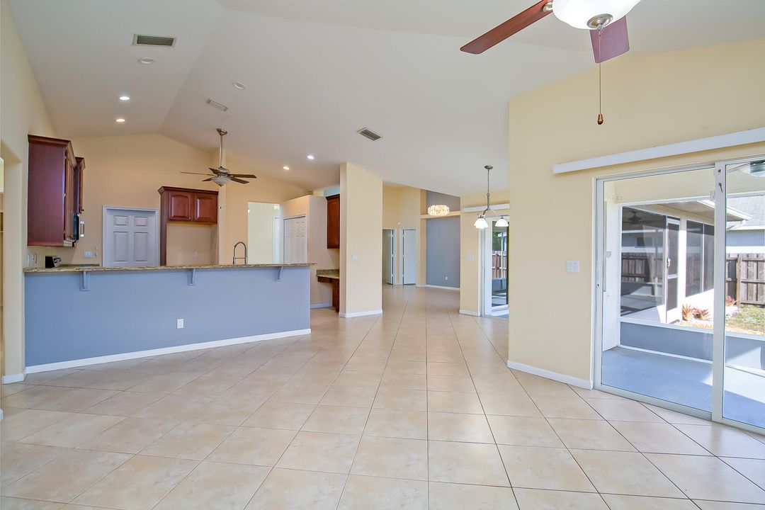 For Sale: $499,900 (4 beds, 3 baths, 2369 Square Feet)