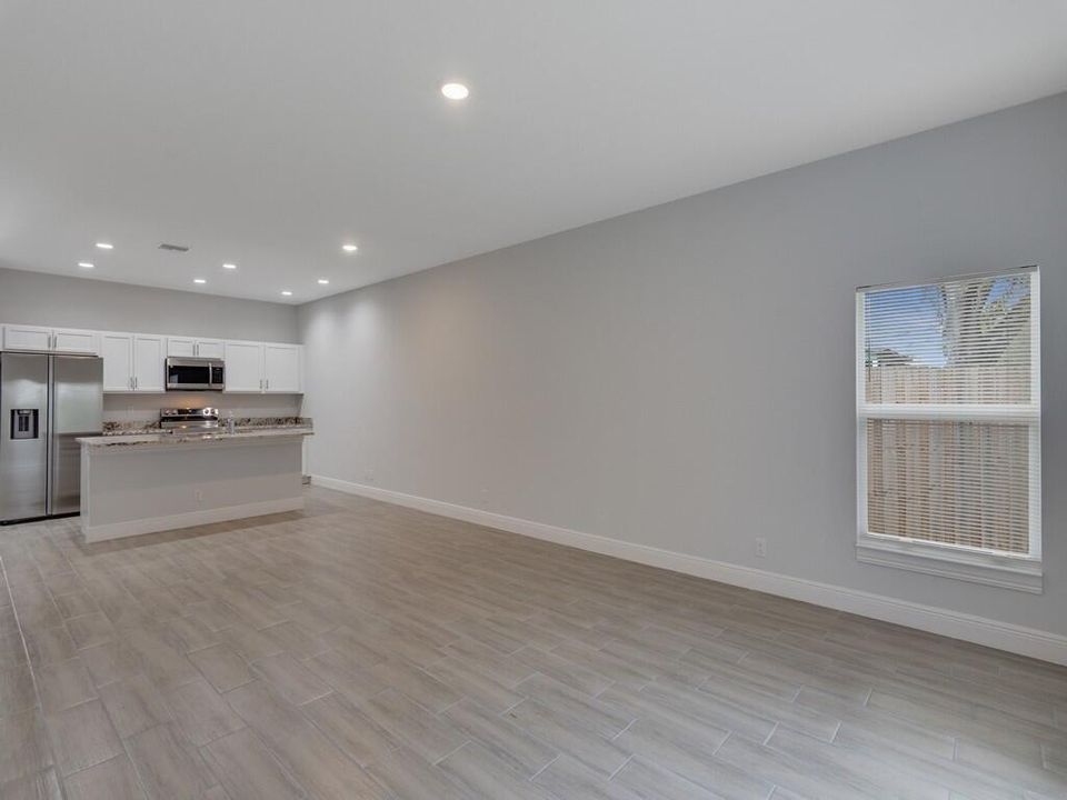 En Renta: $2,300 (3 camas, 2 baños, 1314 Pies cuadrados)