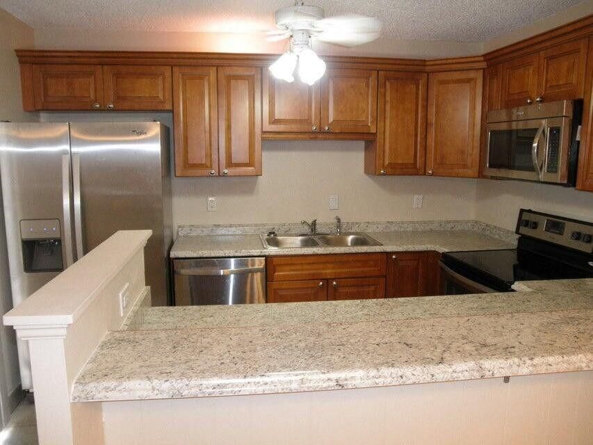 For Rent: $2,200 (3 beds, 2 baths, 1540 Square Feet)