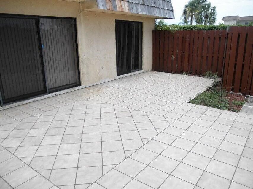 For Rent: $2,200 (3 beds, 2 baths, 1540 Square Feet)