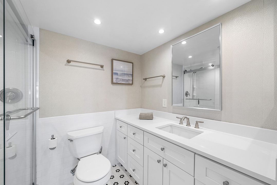 待售: $579,000 (2 贝兹, 2 浴室, 1102 平方英尺)