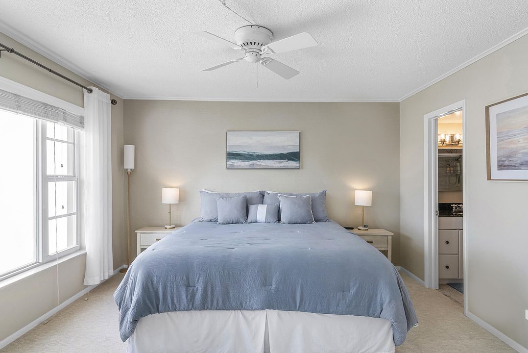 待售: $579,000 (2 贝兹, 2 浴室, 1102 平方英尺)