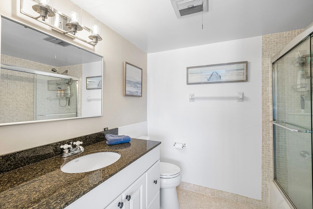 待售: $579,000 (2 贝兹, 2 浴室, 1102 平方英尺)