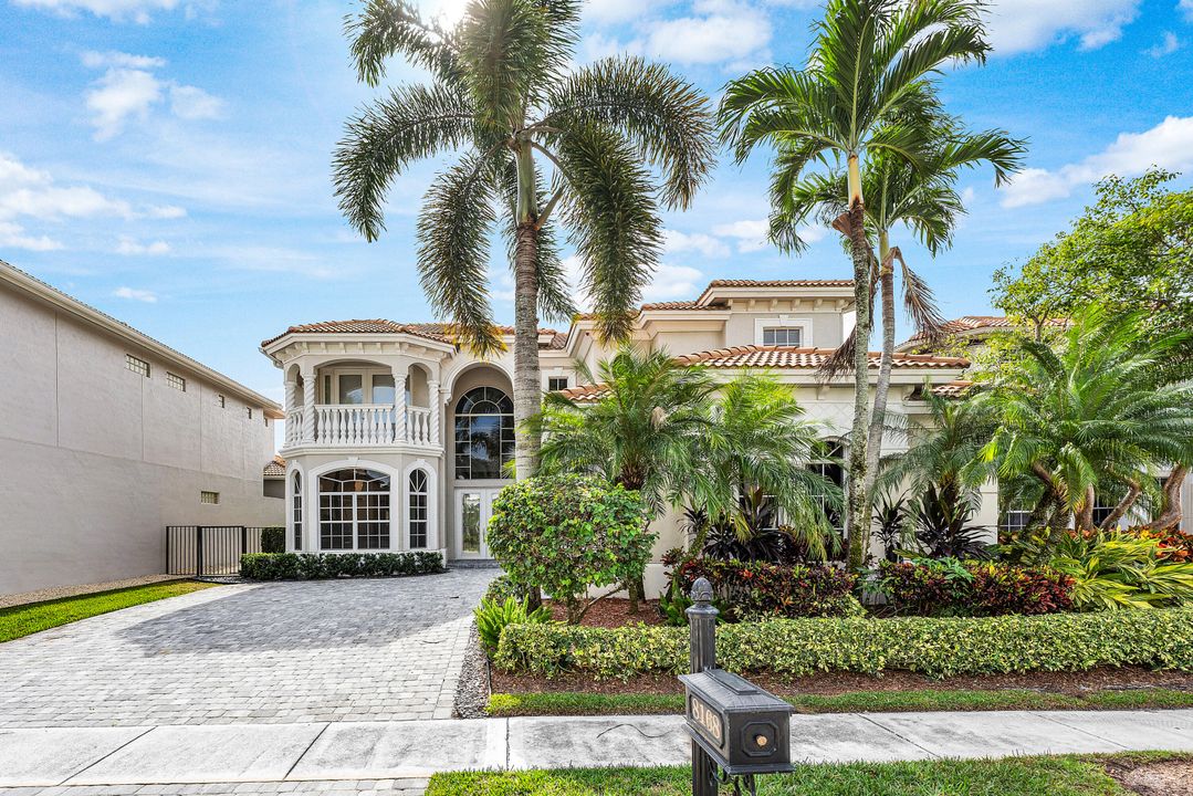 En Venta: $1,375,000 (4 camas, 4 baños, 4251 Pies cuadrados)