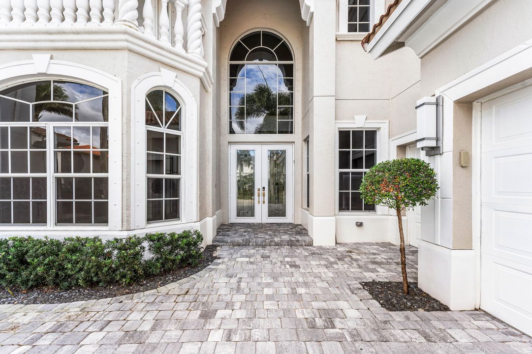 En Venta: $1,375,000 (4 camas, 4 baños, 4251 Pies cuadrados)