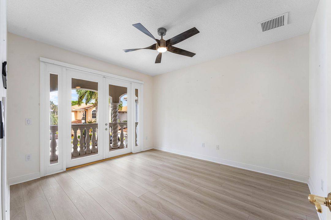 En Venta: $1,375,000 (4 camas, 4 baños, 4251 Pies cuadrados)