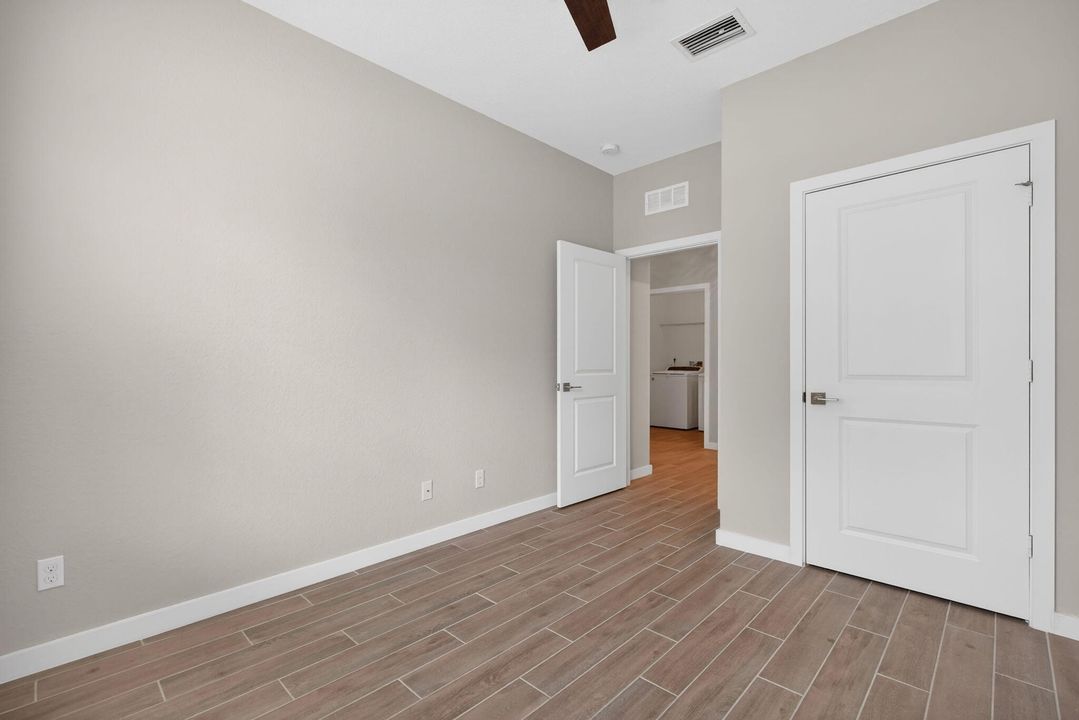 For Sale: $570,000 (2 beds, 2 baths, 1500 Square Feet)