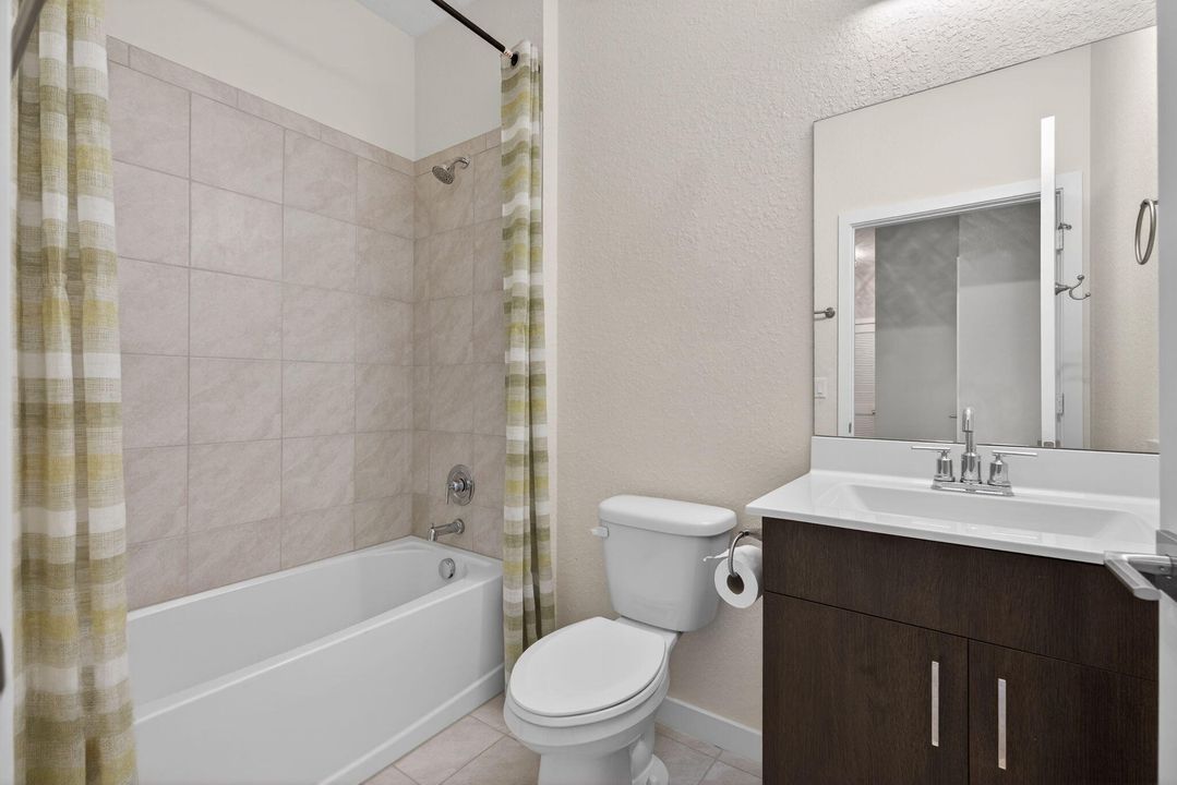 For Sale: $570,000 (2 beds, 2 baths, 1500 Square Feet)