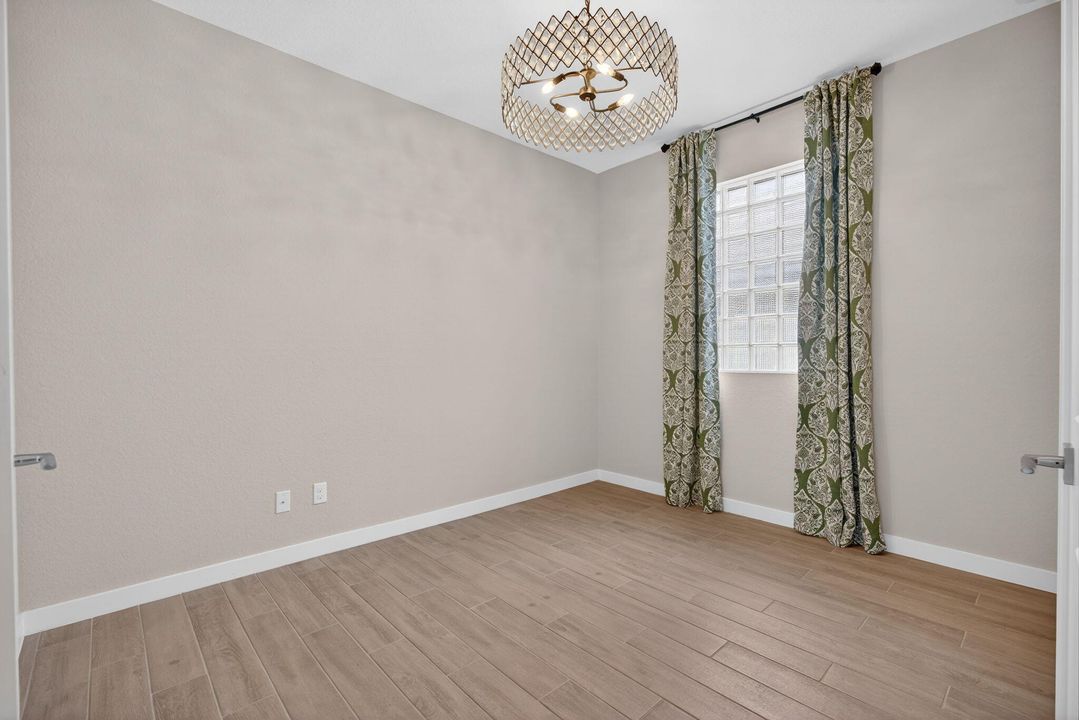 For Sale: $570,000 (2 beds, 2 baths, 1500 Square Feet)