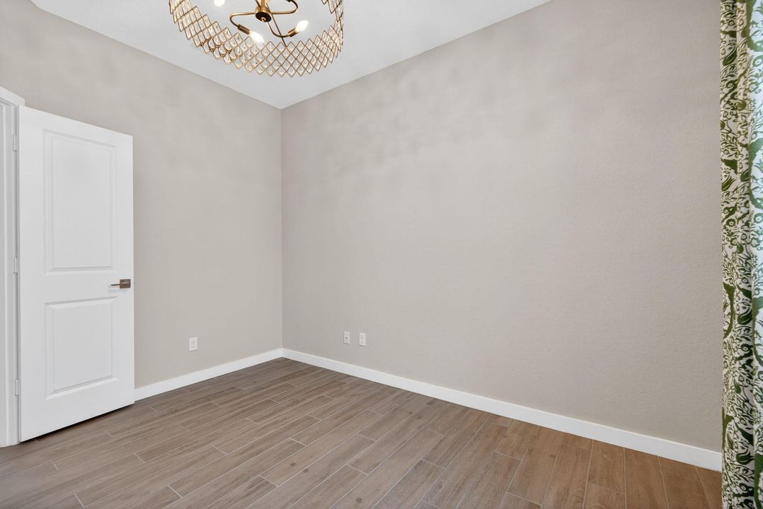 For Sale: $570,000 (2 beds, 2 baths, 1500 Square Feet)