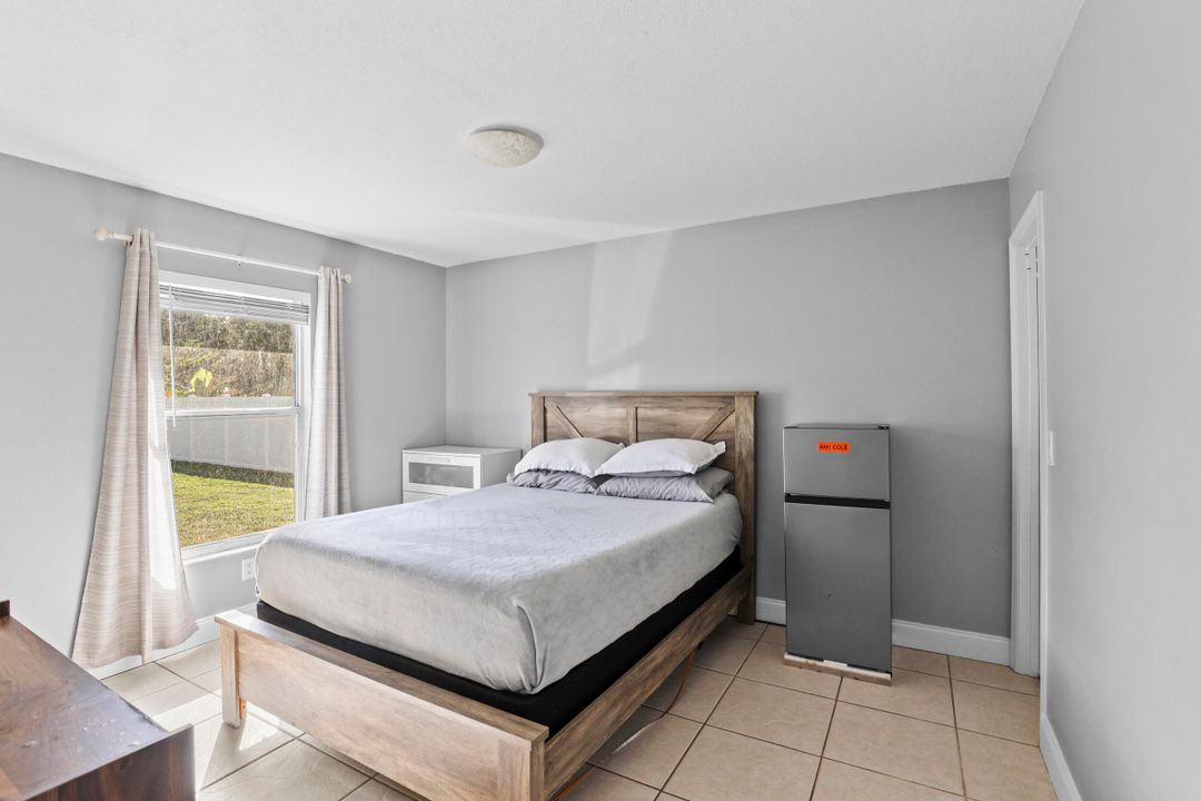 For Sale: $349,000 (3 beds, 2 baths, 1320 Square Feet)