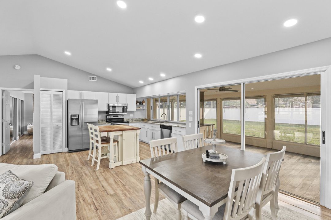 For Sale: $349,000 (3 beds, 2 baths, 1320 Square Feet)