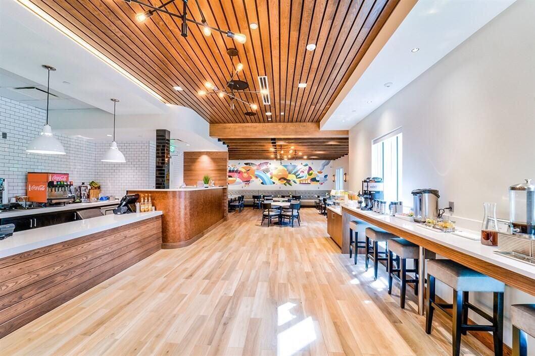 En Venta: $1,375,000 (4 camas, 4 baños, 4251 Pies cuadrados)