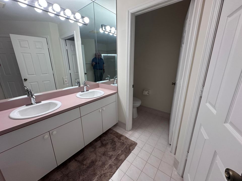 出租: $6,250 (3 贝兹, 2 浴室, 2397 平方英尺)