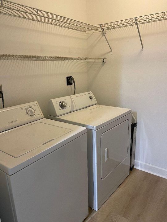 В аренду: $2,000 (2 спален, 1 ванн, 758 Квадратных фут)