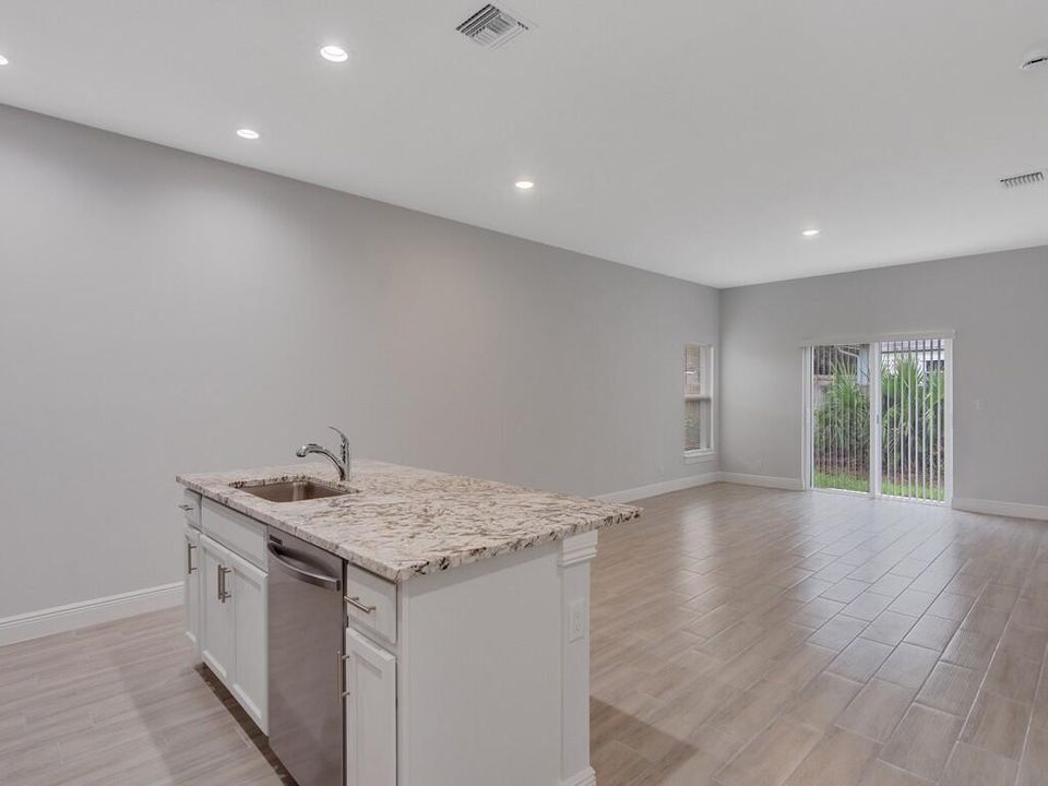 En Renta: $2,300 (3 camas, 2 baños, 1314 Pies cuadrados)