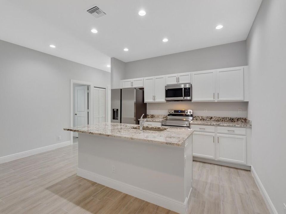 En Renta: $2,300 (3 camas, 2 baños, 1314 Pies cuadrados)