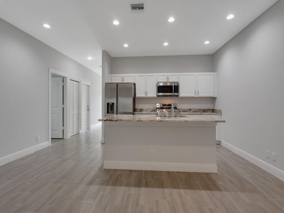 En Renta: $2,300 (3 camas, 2 baños, 1314 Pies cuadrados)