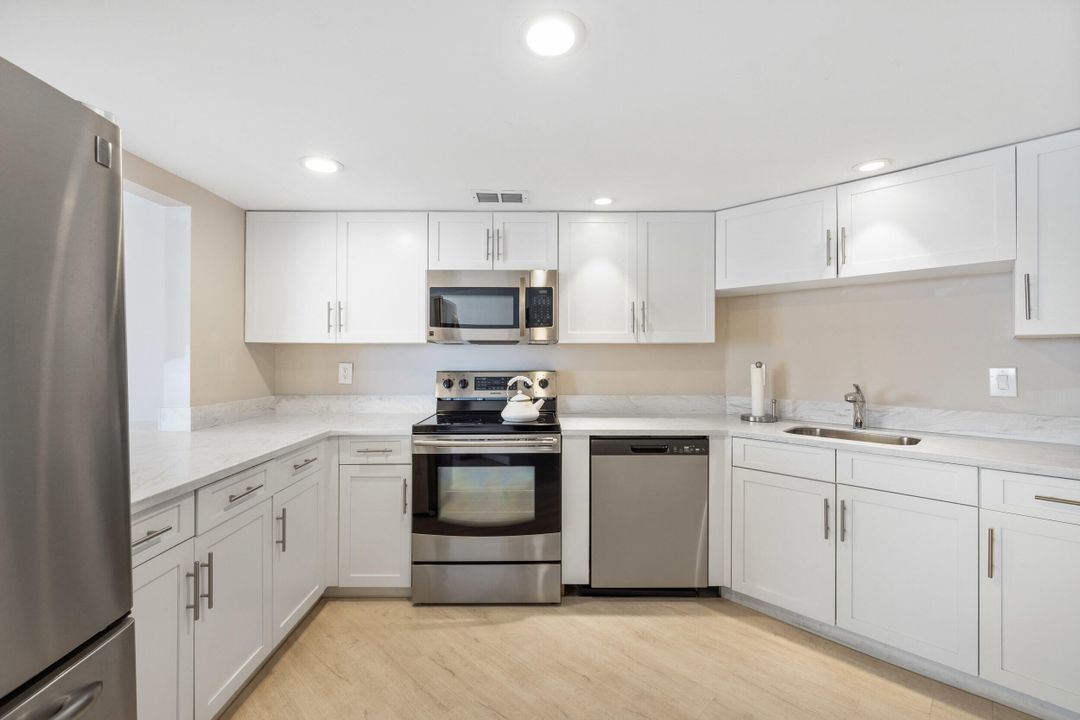 For Sale: $1,350,000 (2 beds, 2 baths, 1780 Square Feet)