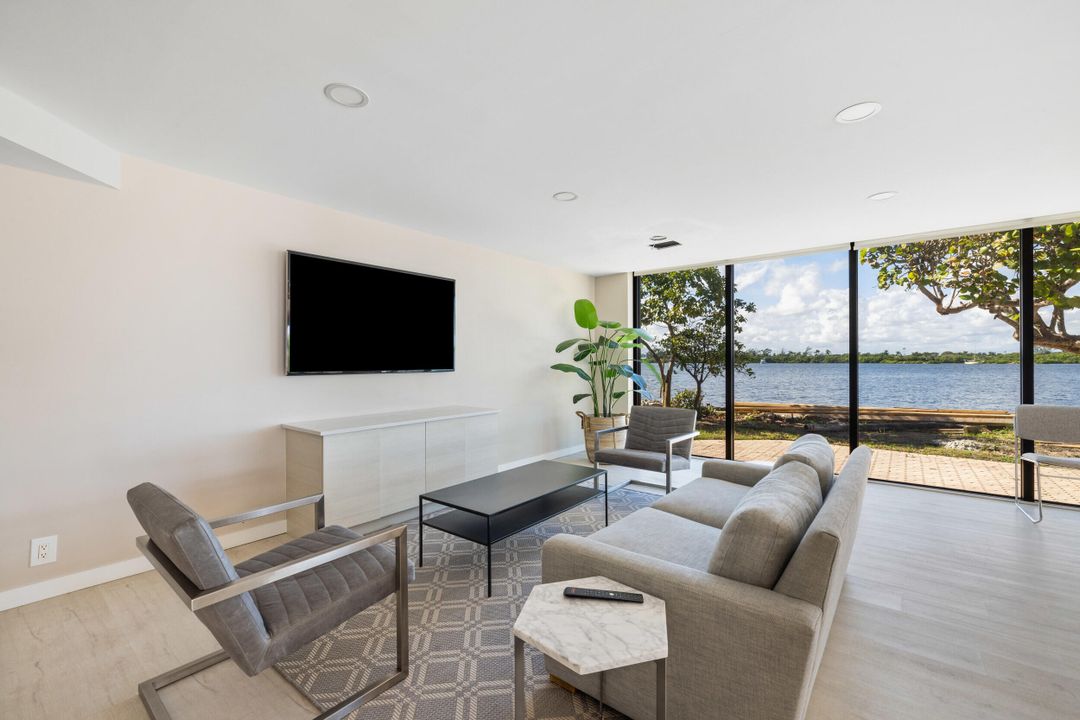 For Sale: $1,350,000 (2 beds, 2 baths, 1780 Square Feet)