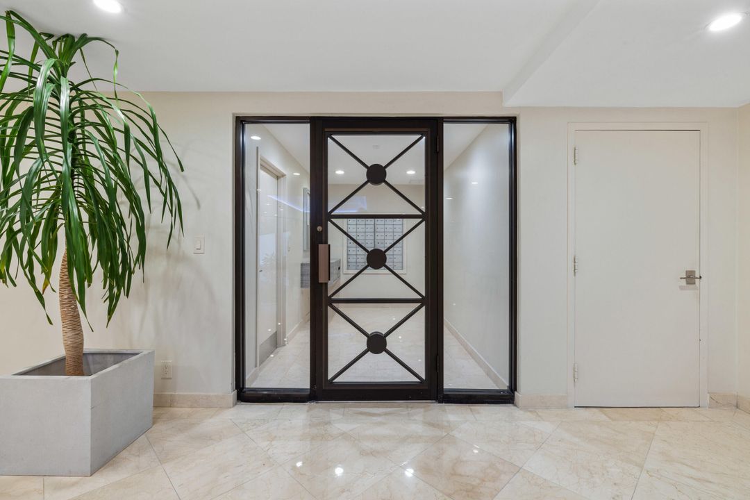 For Sale: $1,350,000 (2 beds, 2 baths, 1780 Square Feet)