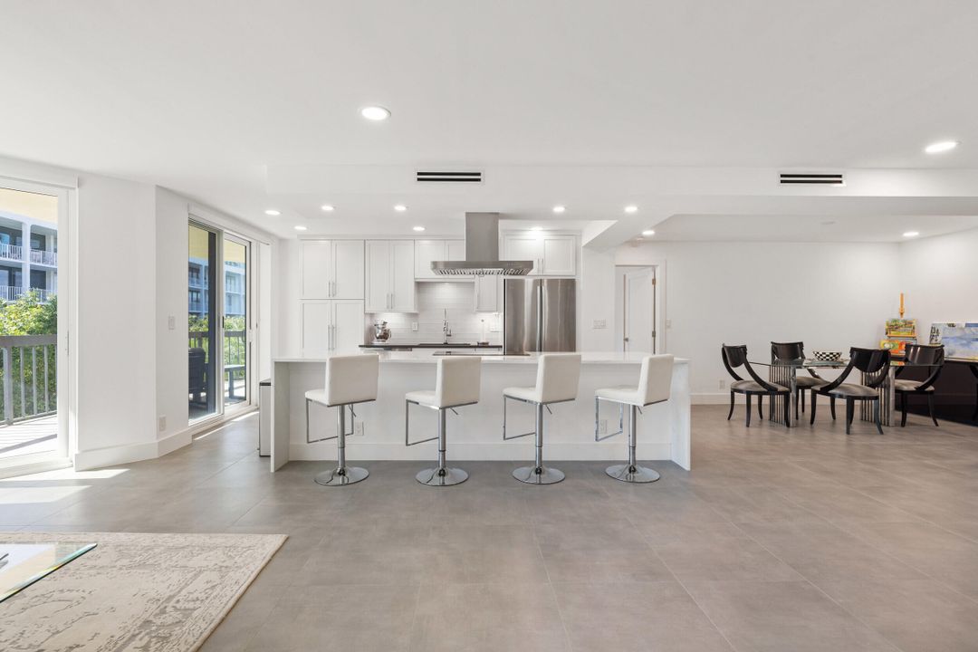 For Sale: $1,350,000 (2 beds, 2 baths, 1780 Square Feet)