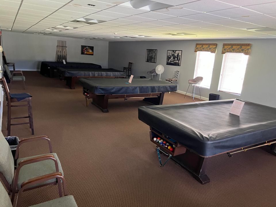 For Sale: $135,900 (1 beds, 1 baths, 754 Square Feet)