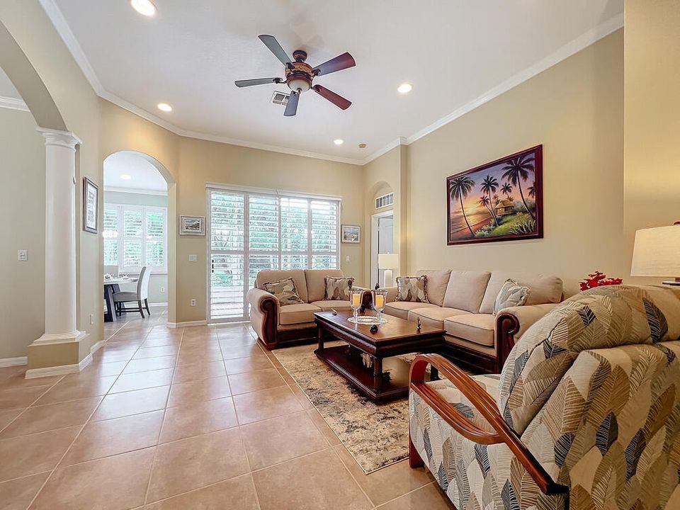 For Sale: $324,900 (3 beds, 2 baths, 1513 Square Feet)