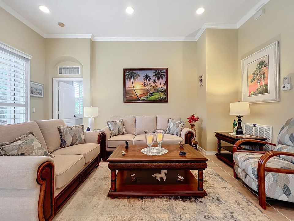 For Sale: $324,900 (3 beds, 2 baths, 1513 Square Feet)