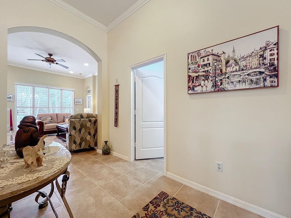 For Sale: $324,900 (3 beds, 2 baths, 1513 Square Feet)