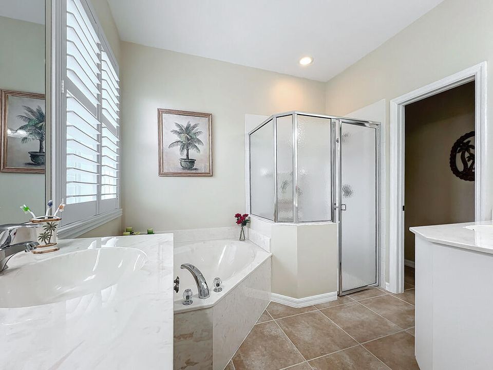 For Sale: $324,900 (3 beds, 2 baths, 1513 Square Feet)