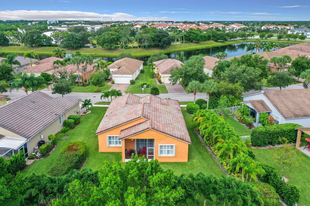 For Sale: $324,900 (3 beds, 2 baths, 1513 Square Feet)