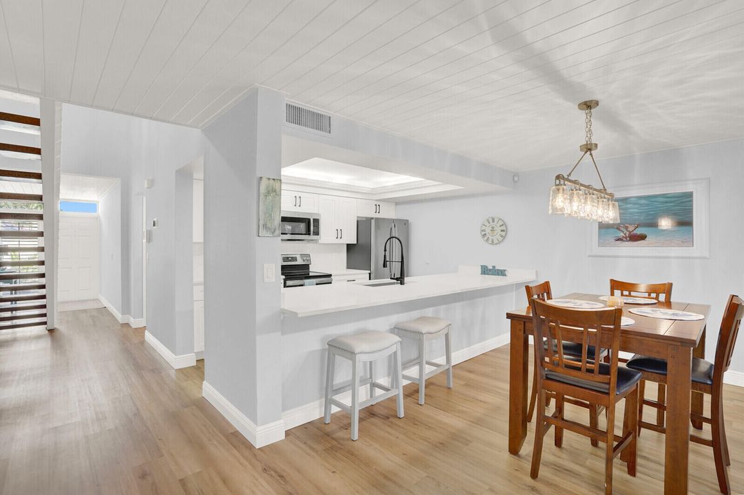 For Sale: $544,999 (2 beds, 2 baths, 1540 Square Feet)