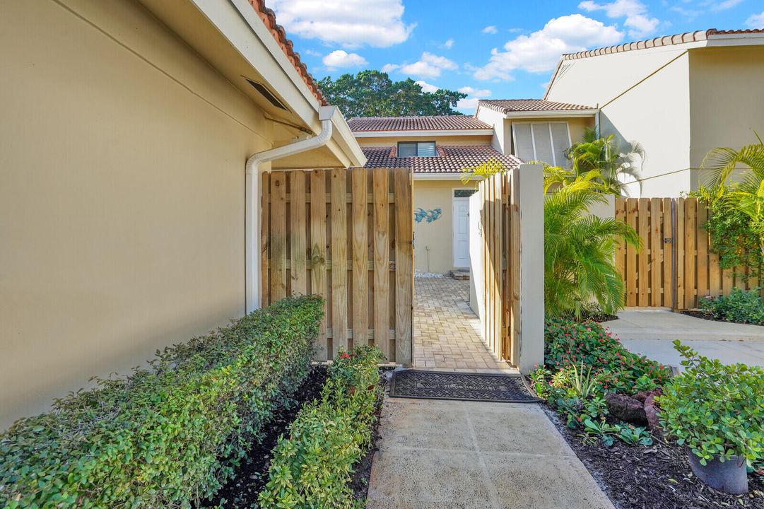 For Sale: $544,999 (2 beds, 2 baths, 1540 Square Feet)