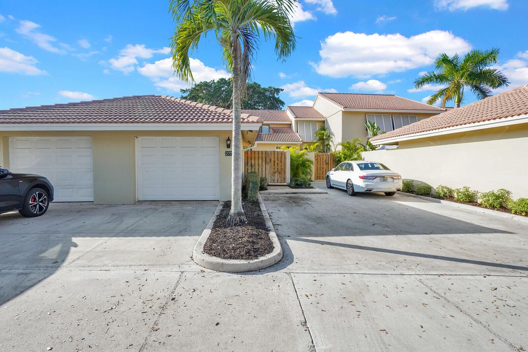 For Sale: $544,999 (2 beds, 2 baths, 1540 Square Feet)